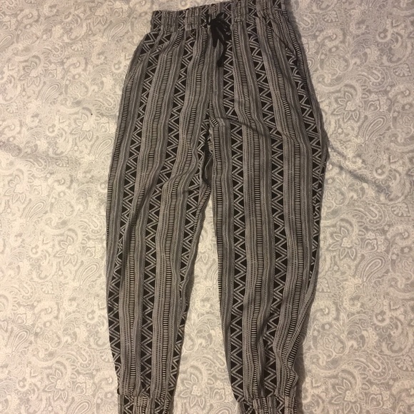 black and white printed harem jogger pants - Picture 1 of 2